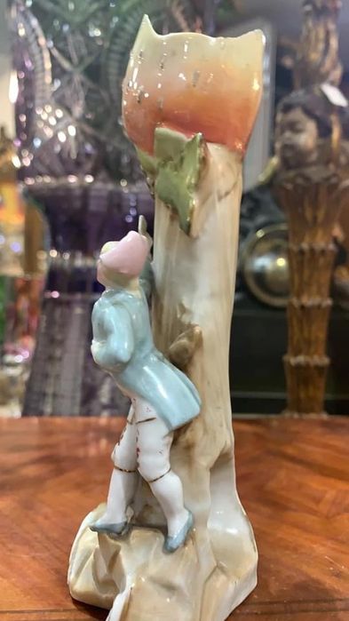 Floreira/solitario em biscuit pintado. Centenaria. Linda!