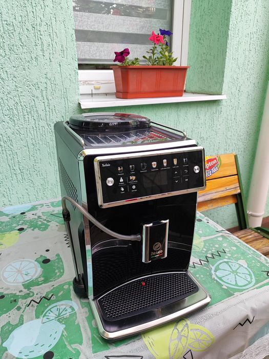 Кофемашина, кофеварка Saeco Xelsis