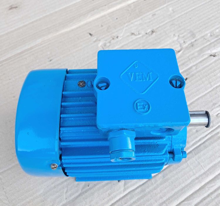 Двигун VEB Elektromotorenwerke Thurm DDR. 220/380 в 0,5 кВт 1400 ОБ/хв