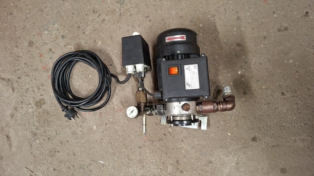 Pompa oleju elektryczna