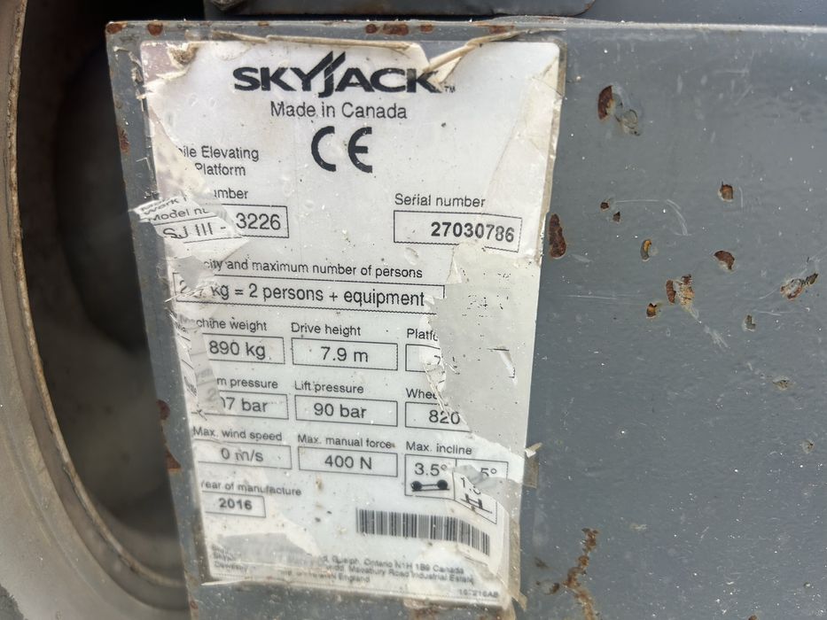 Elektryczna zwyżka podnośnik koszowy SKYJACK SJIII 3226