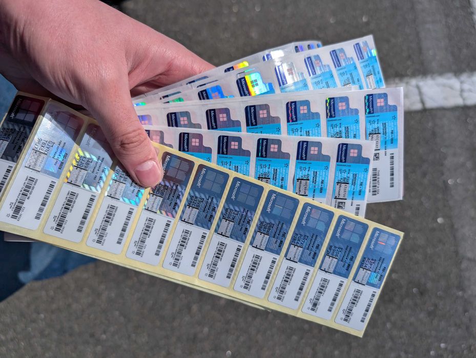 Стікер Windows 11 PRO OEM Stickers Ключ Наклейка Виндовс 10 / 11 Про