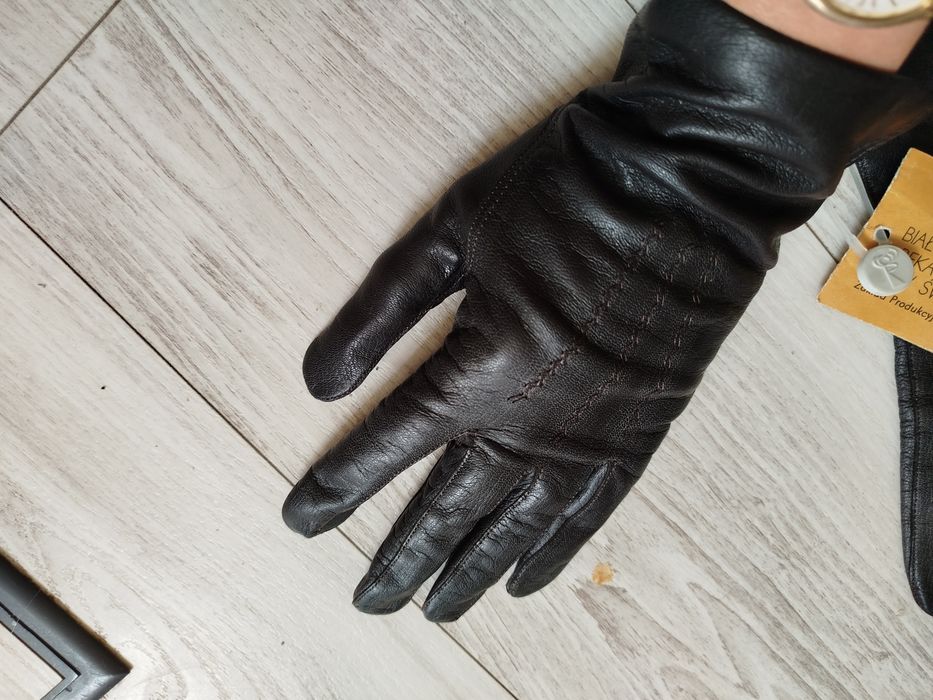Rękawiczki z naturalnej skóry PRL  1975 r - nowe- gratka!