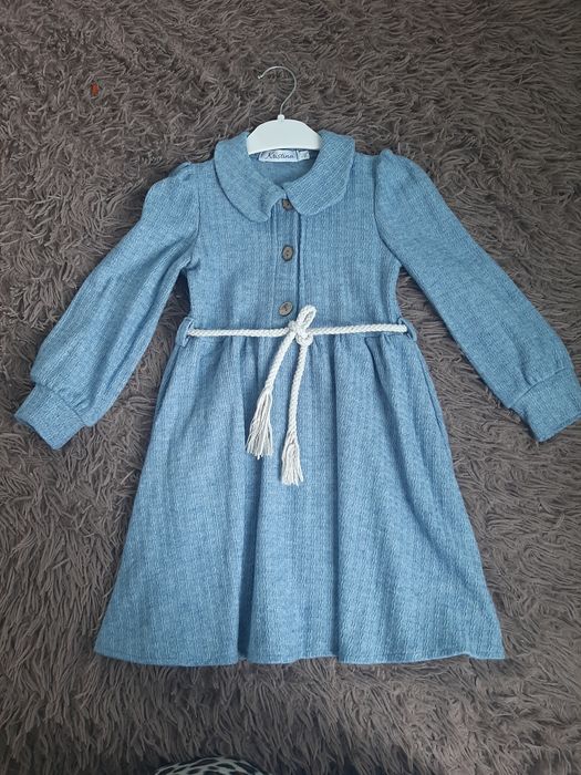 Сукня, плаття на дівчинку. Тепле.