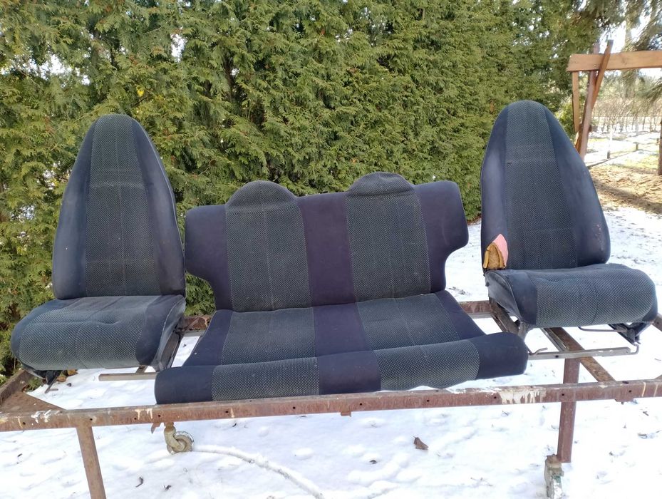 komplet siedzeń do fiata 126p