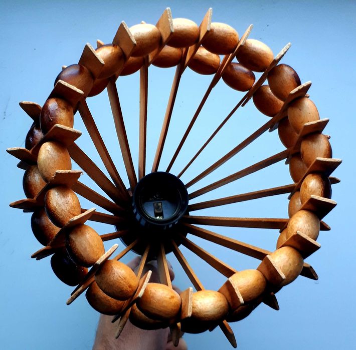 Красивое НАСТЕННОЕ деревянное бра ручной работы. Карпатский бук. Новое