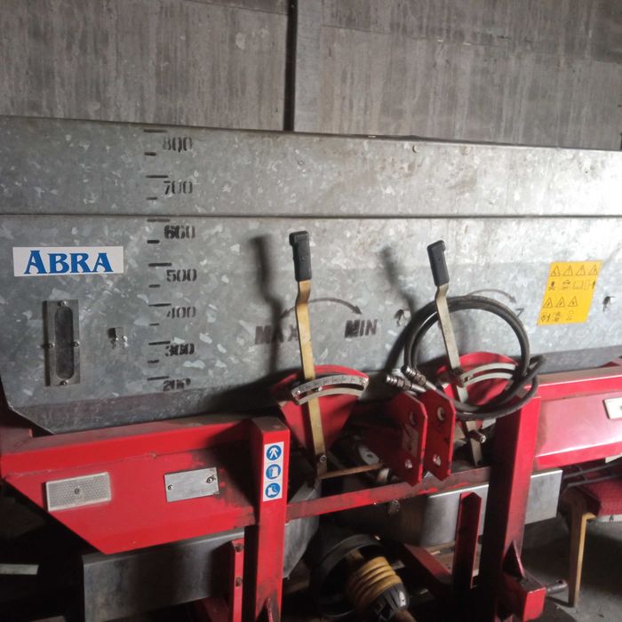 Pług 4 skibowy Jednobelkowy Oprysk Rozsiew