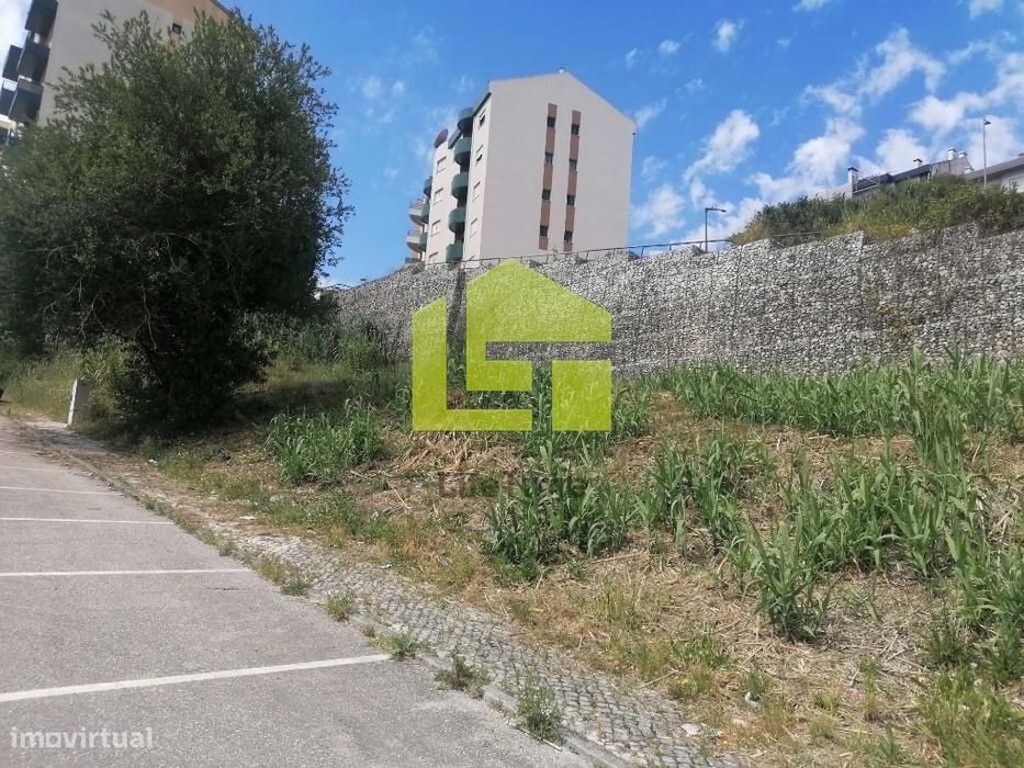 Terreno para construção de 12 Fogos na Quinta da Esperança, Figueira d