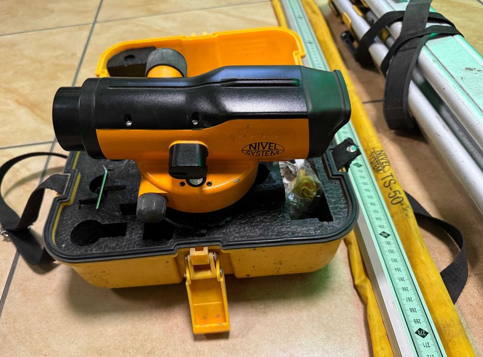 Niwelator NIVEL SYSTEM N24X + Statyw + Łata