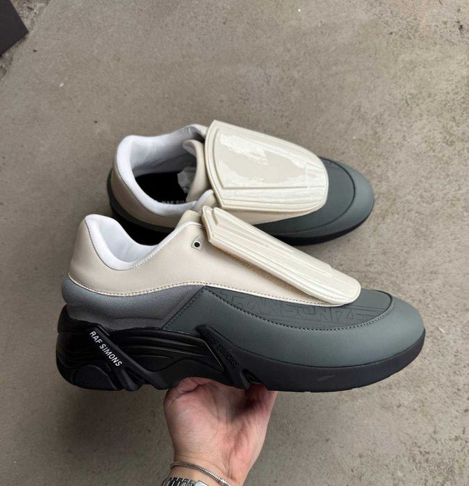 Нові кросівки Raf Simons Antei