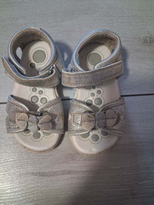 Босоніжки Chicco 23