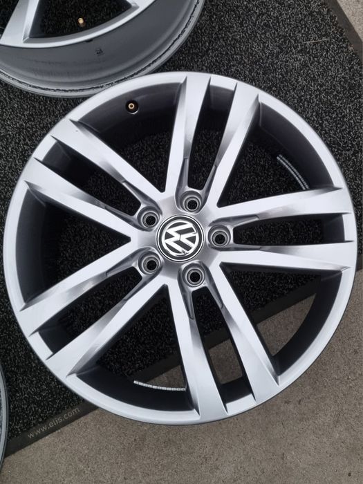 Felgi Alu 18" VW Golf VII VIII VI V Touran Caddy 5x112 SuperStan Orygi