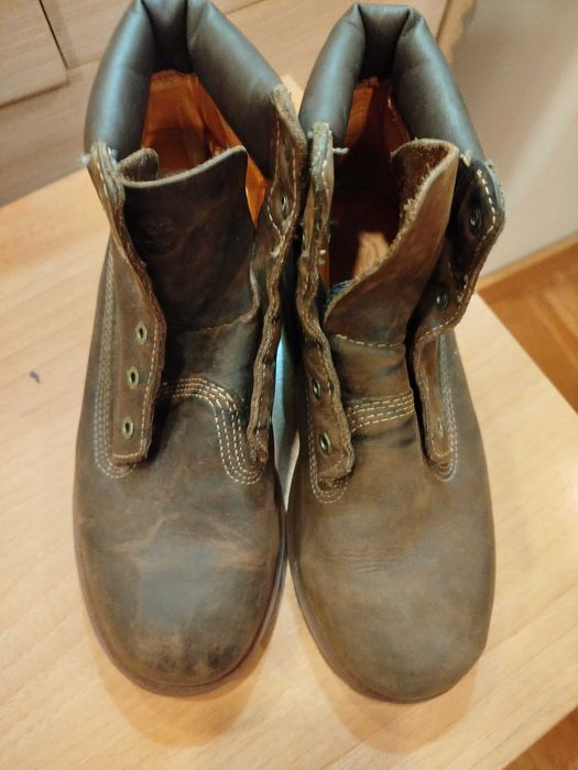 Botas castanhas da Timberland de homem