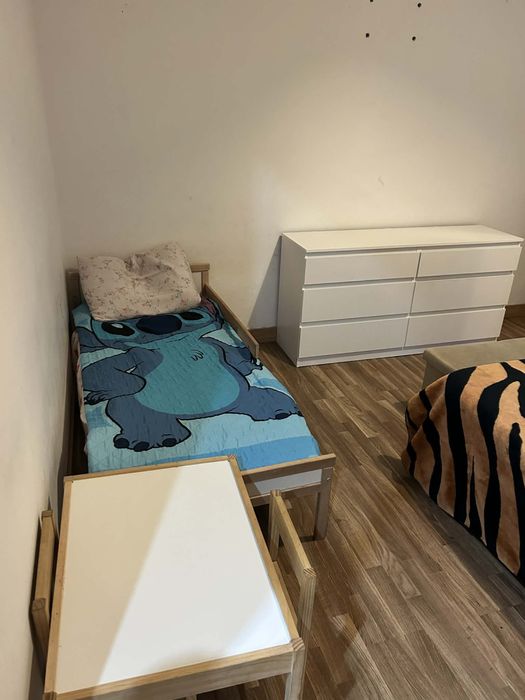 Alugo quarto  casal em Odivelas