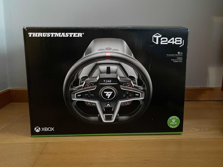 Volante + Pedais THRUSTMASTER T248 (Xbox | PC - Preto)