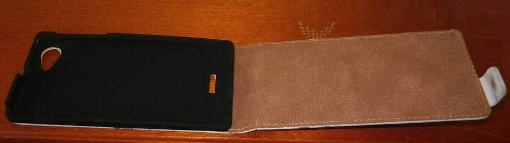 Etui do telefonu komórkowego SONY XPERIA J