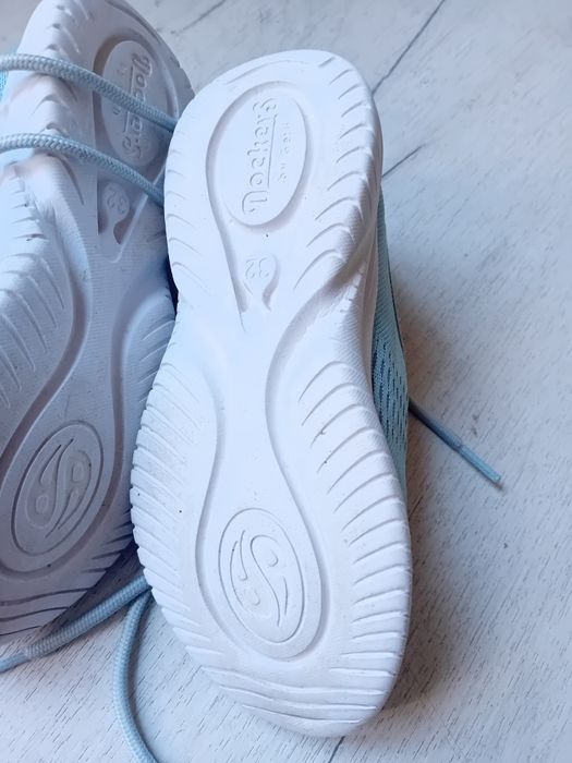 Sneakersy dziewczęce firmy Dockers 32