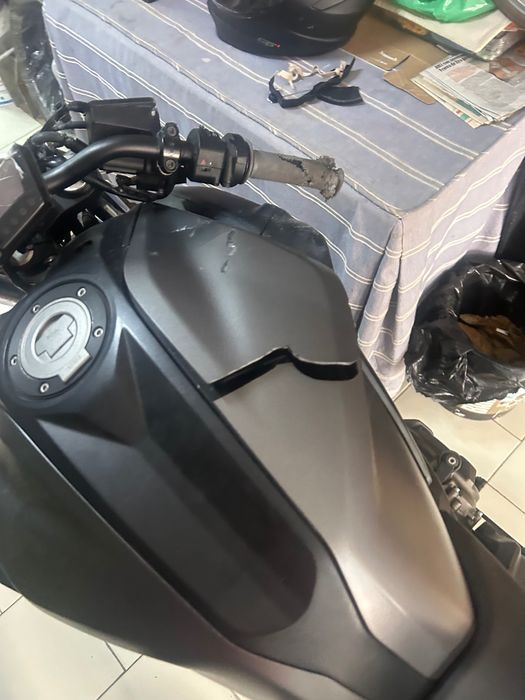 Vendo MT07 acidentada