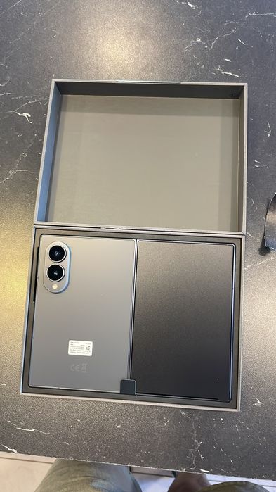 Samsung Galaxy Z Fold 8 256gb  fatura de compra 21 Setembro
