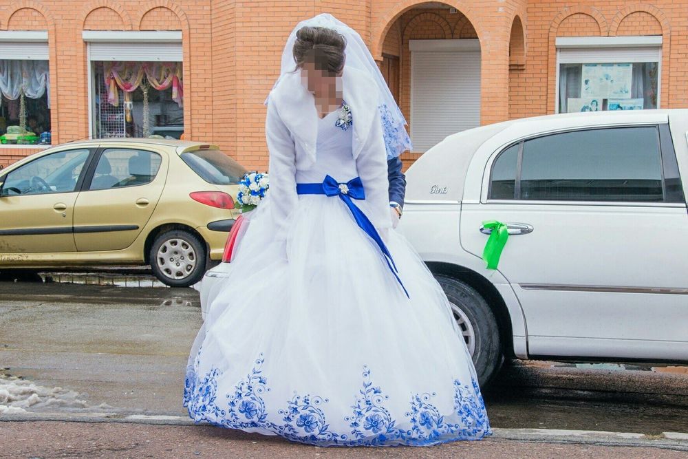 Продам весільну сукню 46-48 розмір