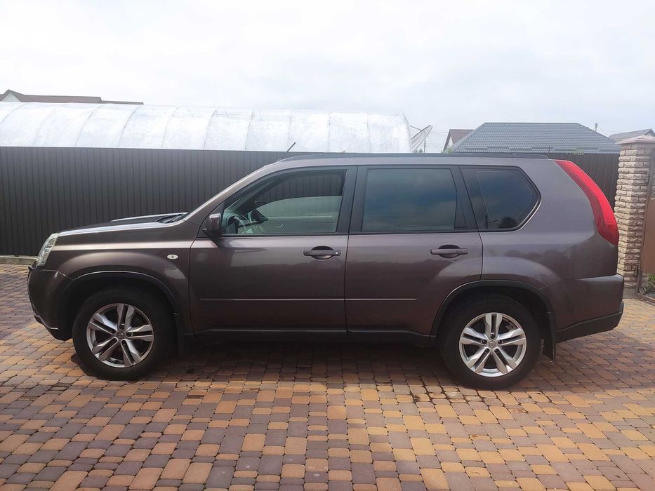 продам автомобіль Nissan