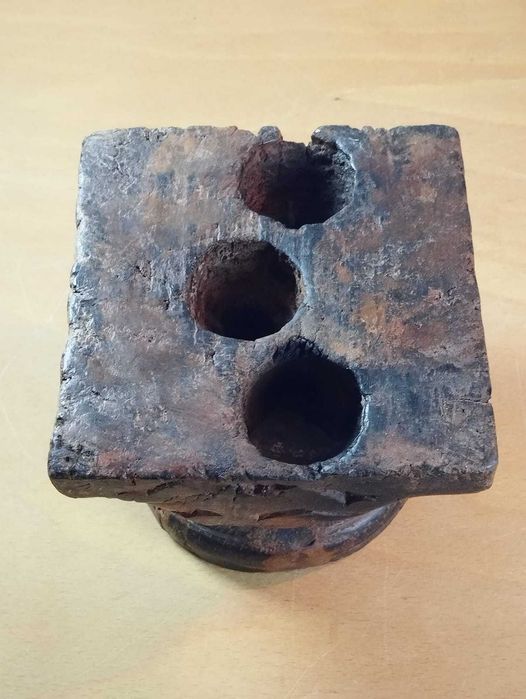 Castiçal / Porta Velas em Madeira Antigo