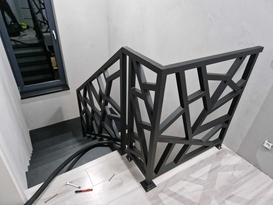 Balustrady barierki balkonowe Producent
