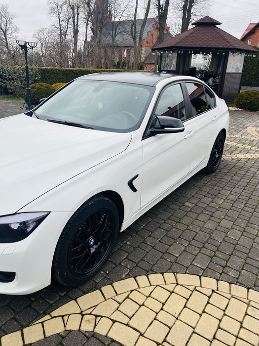 Bmw seria 3 f30.