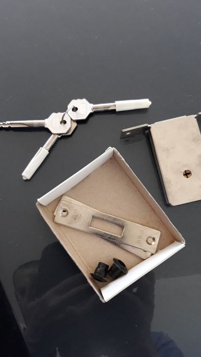 New Triangular Security Lock443395293630310403