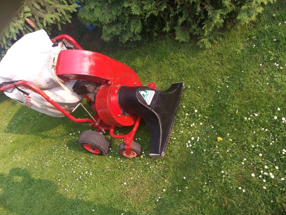 Odkurzacz spalinowy Echo