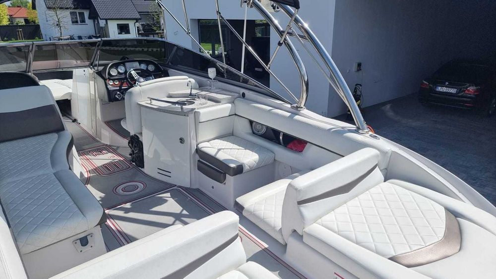 Motorówka FOUR WINNS 310H