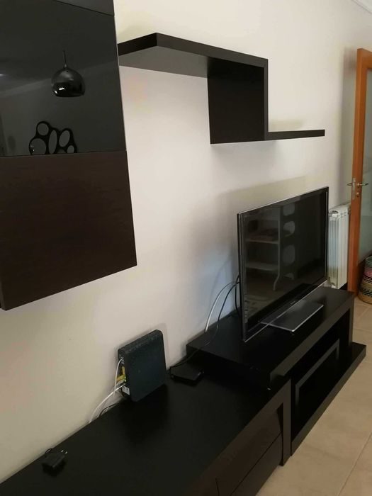 Mobília completa de sala de estar (Carvalho Wengue)