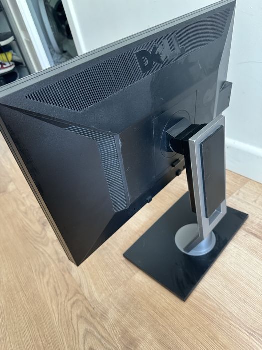 Monitor dell 23”