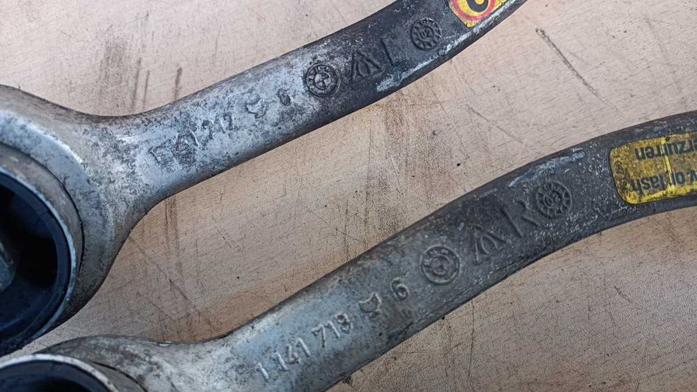 Fabryczne WAHACZE Oryginał BMW Komplet Przód 4 sztuki BMW E39