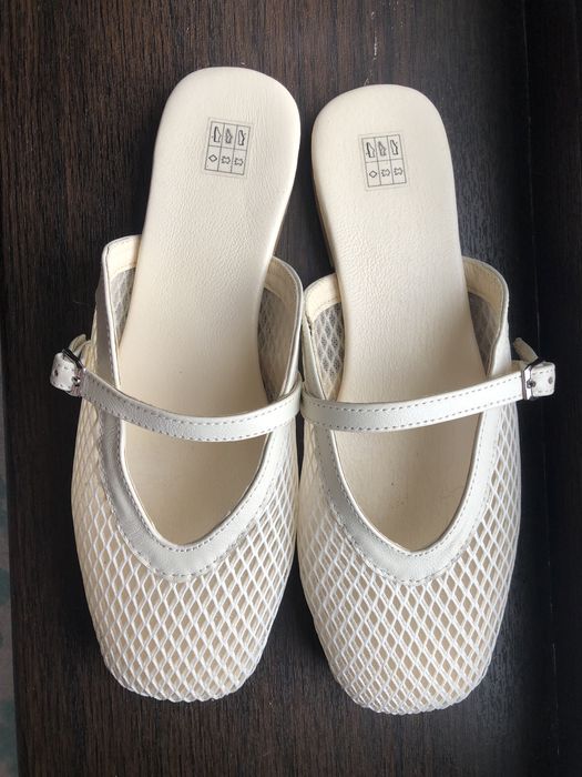 Шлепанци кожаные