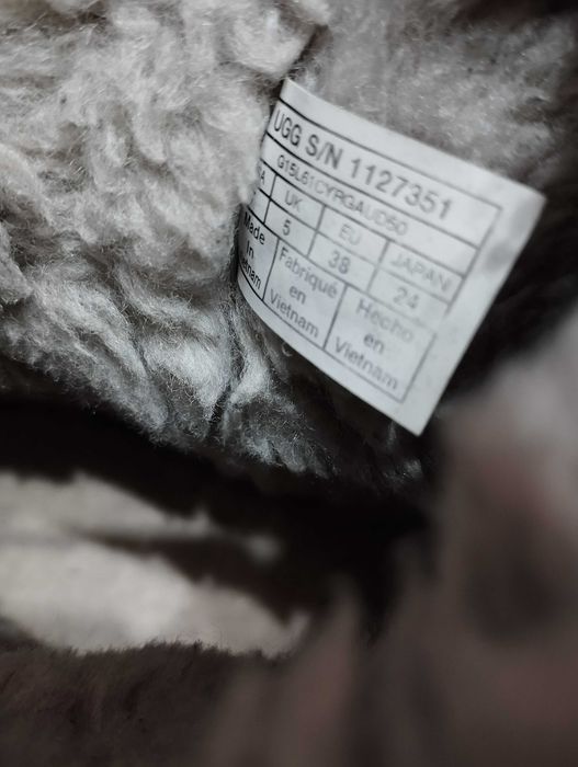 UGG Mini Bailey Bow Velvet Leopard size 38