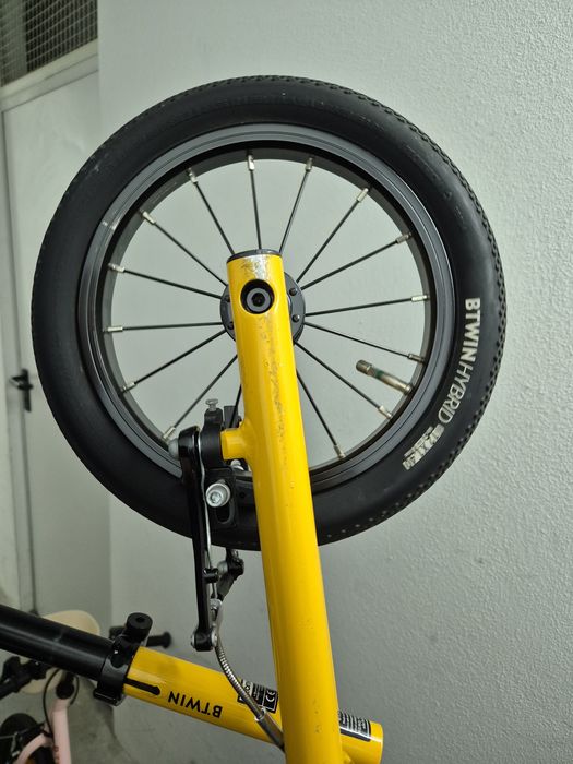 Bicicleta de aprendizagem criança amarelo BTWIN