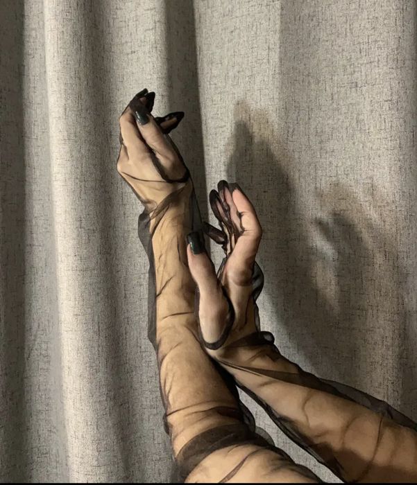 Довгі жіночі сітчасті рукавички