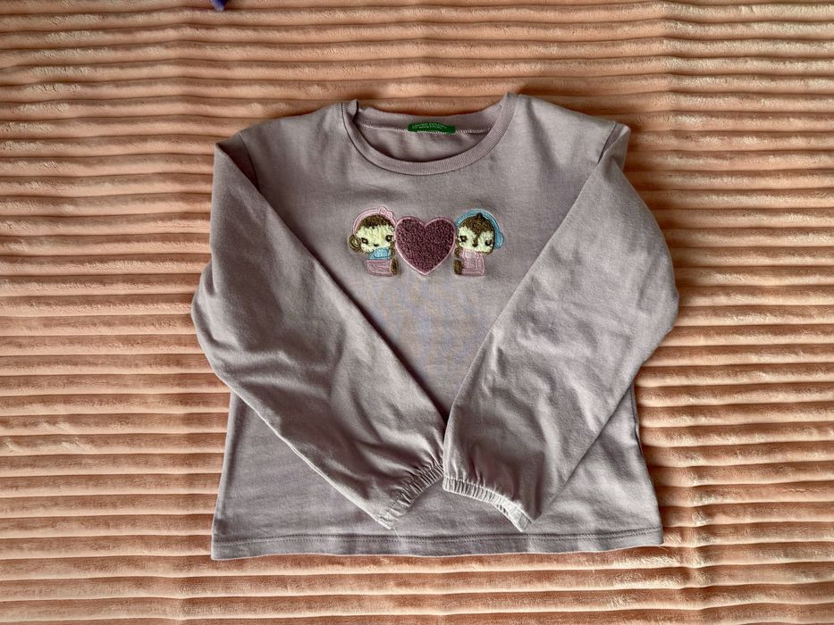 Реглан фірми benetton 4 -5 років . В ідеальному стані