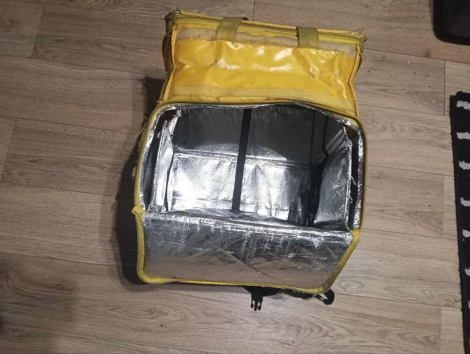 TORBA GLOVO | Plecak Kurierski  Stan: TYRAŁA, ale działa