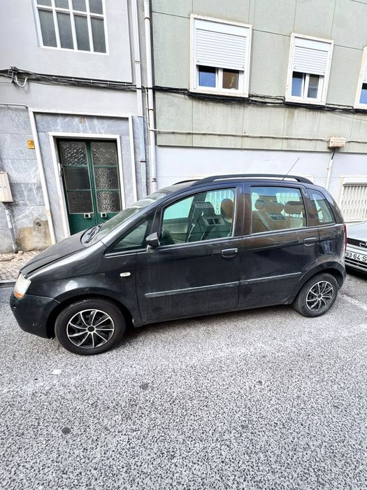 Fiat idea ano 2006 carro
