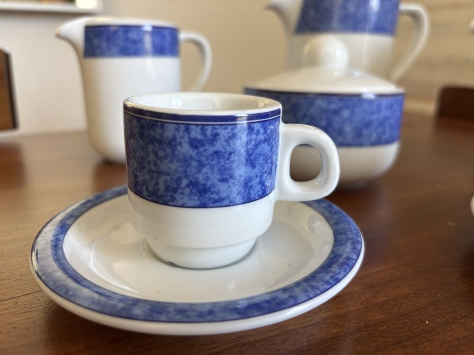 Tea and Coffee Service436855291752622081