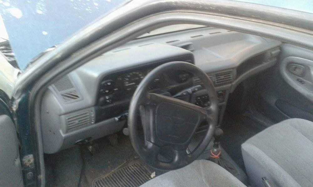 Para peças DAEWOO NEXIA 1.5 ano 1996 completo ainda a trabalhar troco