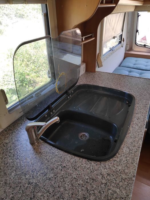 Caravana reboque Coachman Laser 590/4 – Matrícula Portuguesa