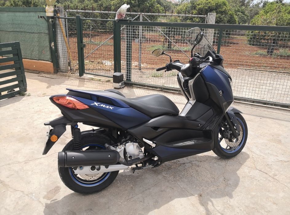 Yamaha Xmax 125 impecável