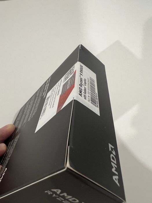 AMD Ryzen 9 9900X BOX