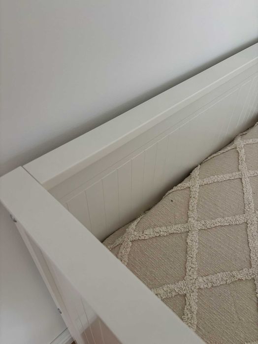 HEMNES Leżanka z 3 szufladami + 2 materace
