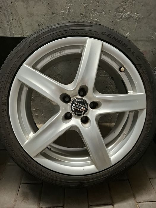Felgi Alutec Grip 18" 5x108 ET45 8J KBA 47961 Ford Volvo