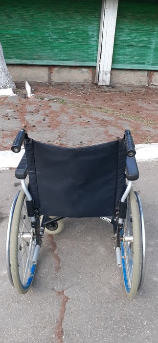 Продам інвалідний візок MEYRA