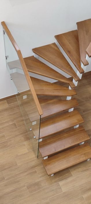 Сходи (прямі, поворотні), монокосоур.